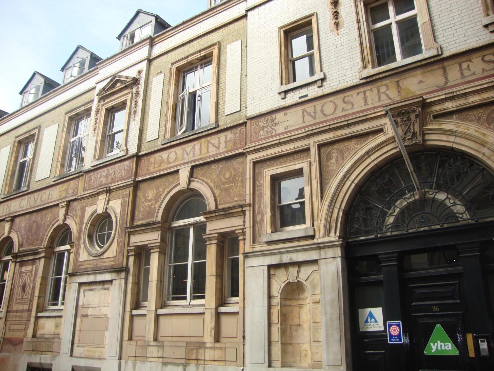 Yha St Paul's * London